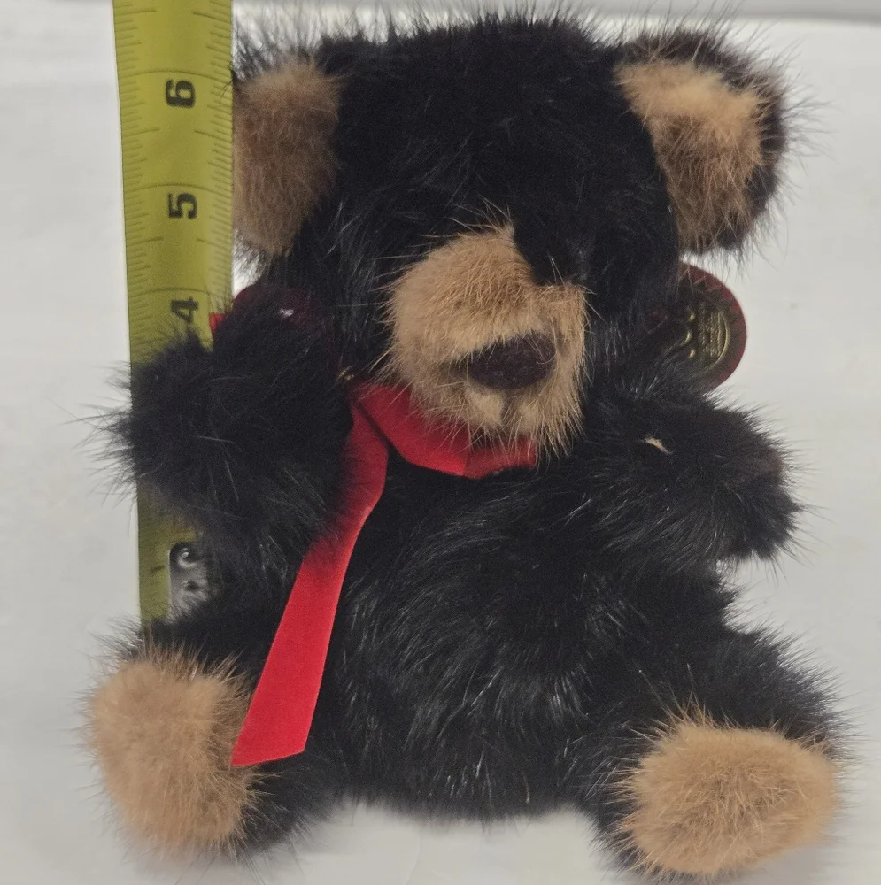 Vintage Colletible Rare Bear 1982 Third Generation Genuine Mink‎ Bear